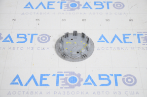 Central cap on disk Porsche 12- pressed