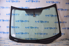 Windshield Nissan Leaf 11-17 sand, scratches