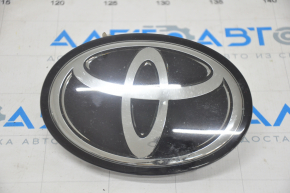 Emblem grill grill Toyota Camry v70 18-20 under radar, sand