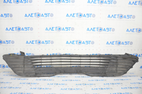Lower grille of front bumper Toyota Camry v70 18-20 LE usa without hook, without fog lights, black gloss, pressed, sand, scratches, broken fasteners, broken honeycombs, broken fragment