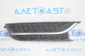 Front bumper grille right VW Passat b7 12-15 USA without fog lights, with molding, pokes on chrome