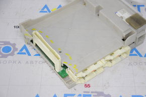 DASH DRIVER FUSE BOX Toyota Prius 30 10-12 broken case