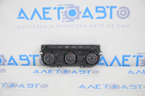 Climate control VW Passat b7 12-15 USA manual, cracked and rubbed glass