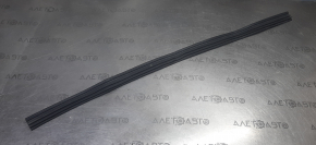Front right lower door seal Toyota Sequoia 08-16