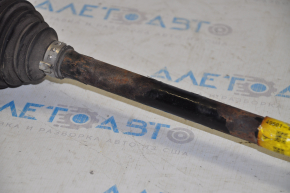 Drive axle rear right Kia Sorento 16-18 rusty, outer CV joint jams