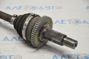 Drive axle rear right Kia Sorento 16-18 rusty, outer CV joint jams