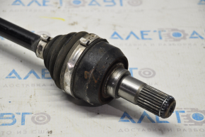 Drive axle rear right Kia Sorento 16-18 rusty, outer CV joint jams
