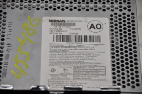 Monitor, display Nissan Altima 13-18 scratches on the overlay