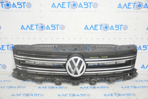 Radiator grill assembly VW Tiguan 12-17 rest with badge, sand