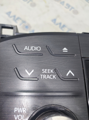 Monitor, display, navigation Toyota Avalon 13-14 scratches