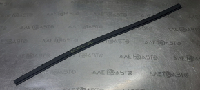 Door seal lower front left Nissan Leaf 13-17