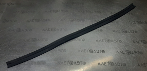 Front left door seal Infiniti Q50 14- lower, torn