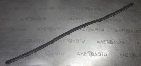 Front left lower door seal Chrysler 200 15-17