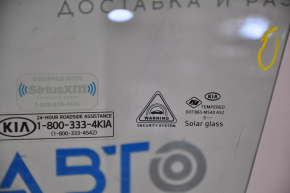 Front left door glass Kia Sorento 16-20 scratches
