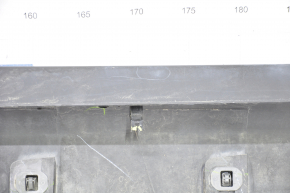 Right threshold Ford Ecosport 18-19 structure, crack in fastening