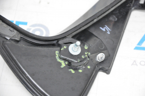 Side spoiler trim left Infiniti QX30 17- crack in mount
