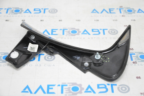 Side spoiler trim right Infiniti QX30 17- crack in mount