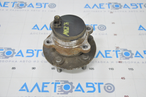 Lincoln MKZ 13-16 FWD Rear Right Hub with Cover, Rusty