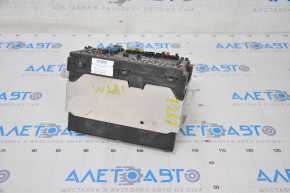 Mercedes W221 underhood fuse box