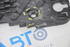 Battery tray Infiniti QX30 17 - plastic, cracks, broken fasteners