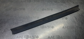 Subaru Forester 19-SK rear left door seal lower, large