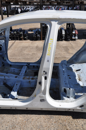 Body pillar central left Ford Ecosport 18-22 on the body