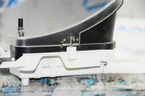 Instrument cluster Jeep Compass 11-13 86K, broken bracket, scratches