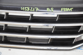 Radiator grill with badge VW Passat b8 16-19 USA sand, chrome peeled off, crack