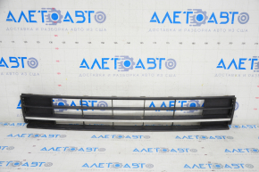 Central grille front bumper VW Passat b8 16-19 USA sand