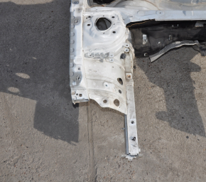 Front right quarter Infiniti QX30 17- on the body, white