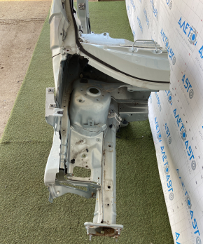 Front right quarter Ford C-max MK2 13-18 blue, with central pillar, corrosion