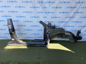 Front right quarter Toyota Camry v70 18-24 graphite, with central pillar