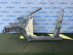 Front left quarter Ford Escape MK3 17-19 rest, gold, with central pillar