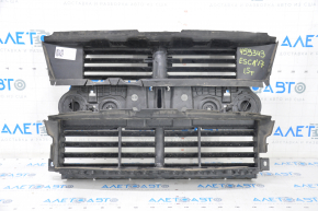 Radiator deflector blinds assembly Ford Escape MK3 17-19 rest 1.5T 2.0T 2.5 with motor, broken mount