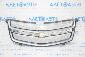Radiator grill grill Chevrolet Volt 11-15 pokes, emblem peeled off, crack
