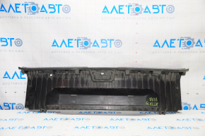 VW Jetta 19 trunk opening trim - scratches