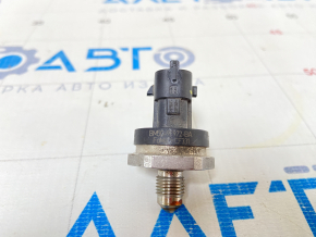 Fuel pressure sensor Ford Fusion mk5 13-16 1.6T 2.0T on the fuel rail