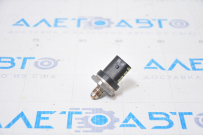 Fuel pressure sensor Ford Fusion mk5 17-20 2.0T on the fuel rail