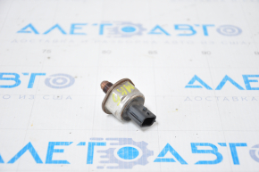 Fuel pressure sensor Ford Fusion mk5 13-20 1.5T on the fuel rail