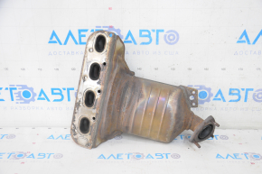Exhaust manifold with catalytic converter Chevrolet Volt 11-15 broken stud