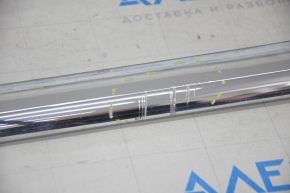 Door molding front left lower BMW 7 G11 G12 16-22 chrome, scratches