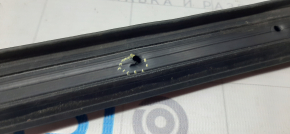Door seal on the left threshold VW Atlas 18 - torn