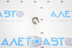 Fuel injector mounting bracket VW Passat b8 16-19 USA 1.8T, 2.0T