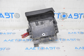 VW Passat B8 16-19 USA underhood fuse box assembly