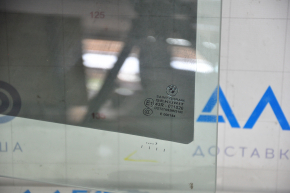 Glass of the rear right door BMW 7 G12 16-19 athermal, under the curtain, scratches