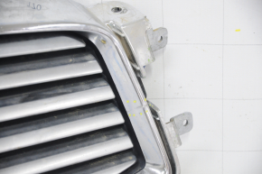 Radiator grill right Lincoln MKZ 13-16 chrome, crack in crepe, crack in frame