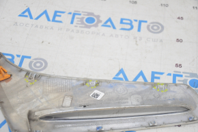 Air duct trim on the wing left BMW 7 G11 G12 16-19 chrome, broken fastener