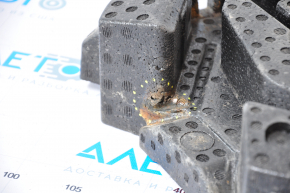Foam under the Ford Escape MK3 13 tool - cracked