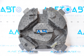 Foam under the Ford Escape MK3 13 tool - cracked