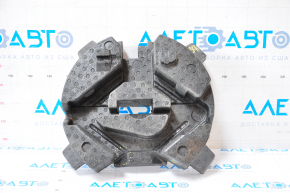 Foam under the Ford Escape MK3 13 tool - cracked